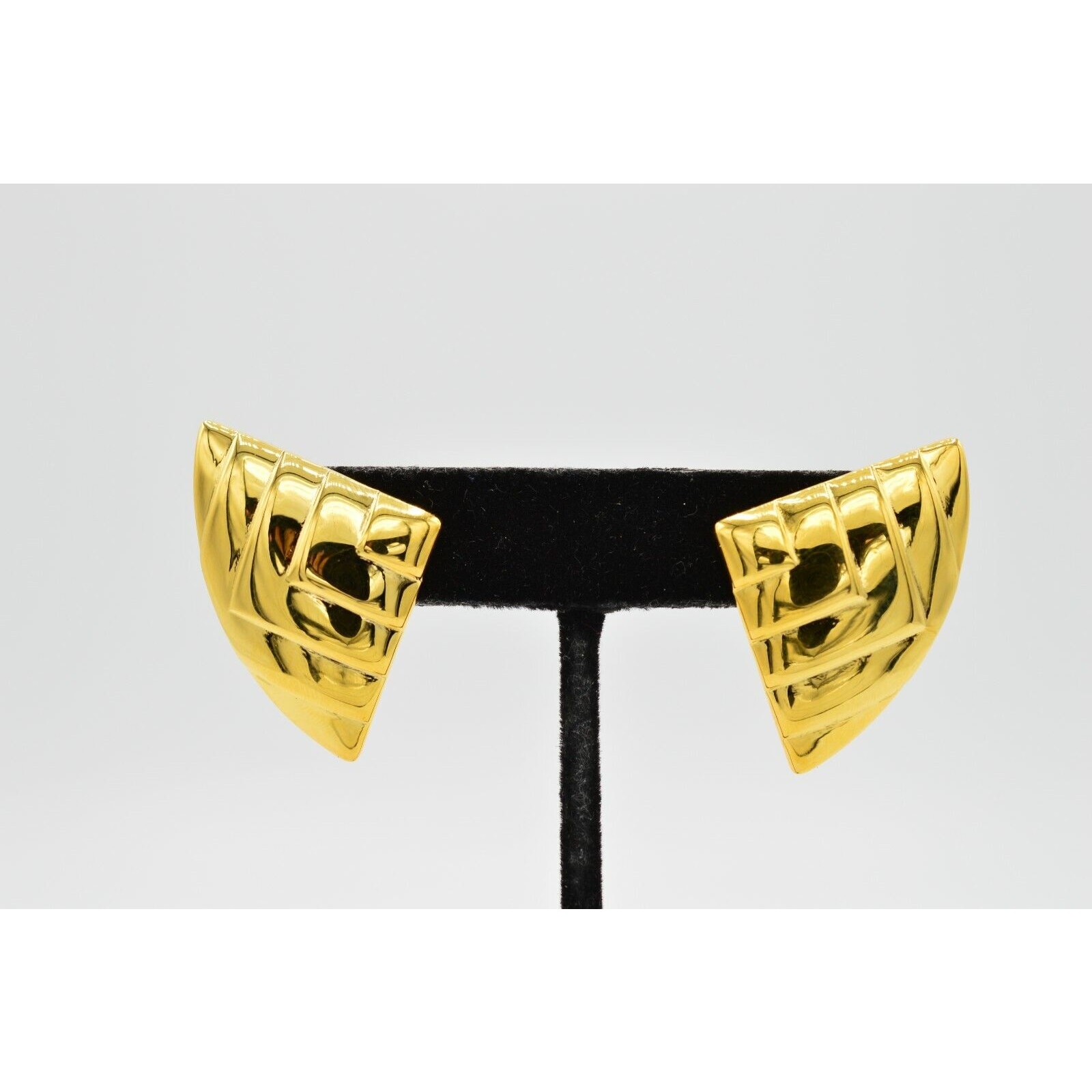 Tat Vintage Earrings Metal Bright Shiny Yellow Gold Geometric 1980s Signed 9c